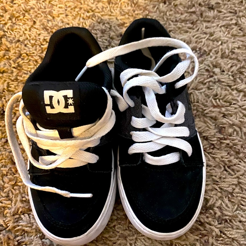 Shoes - Picture 3 of 3